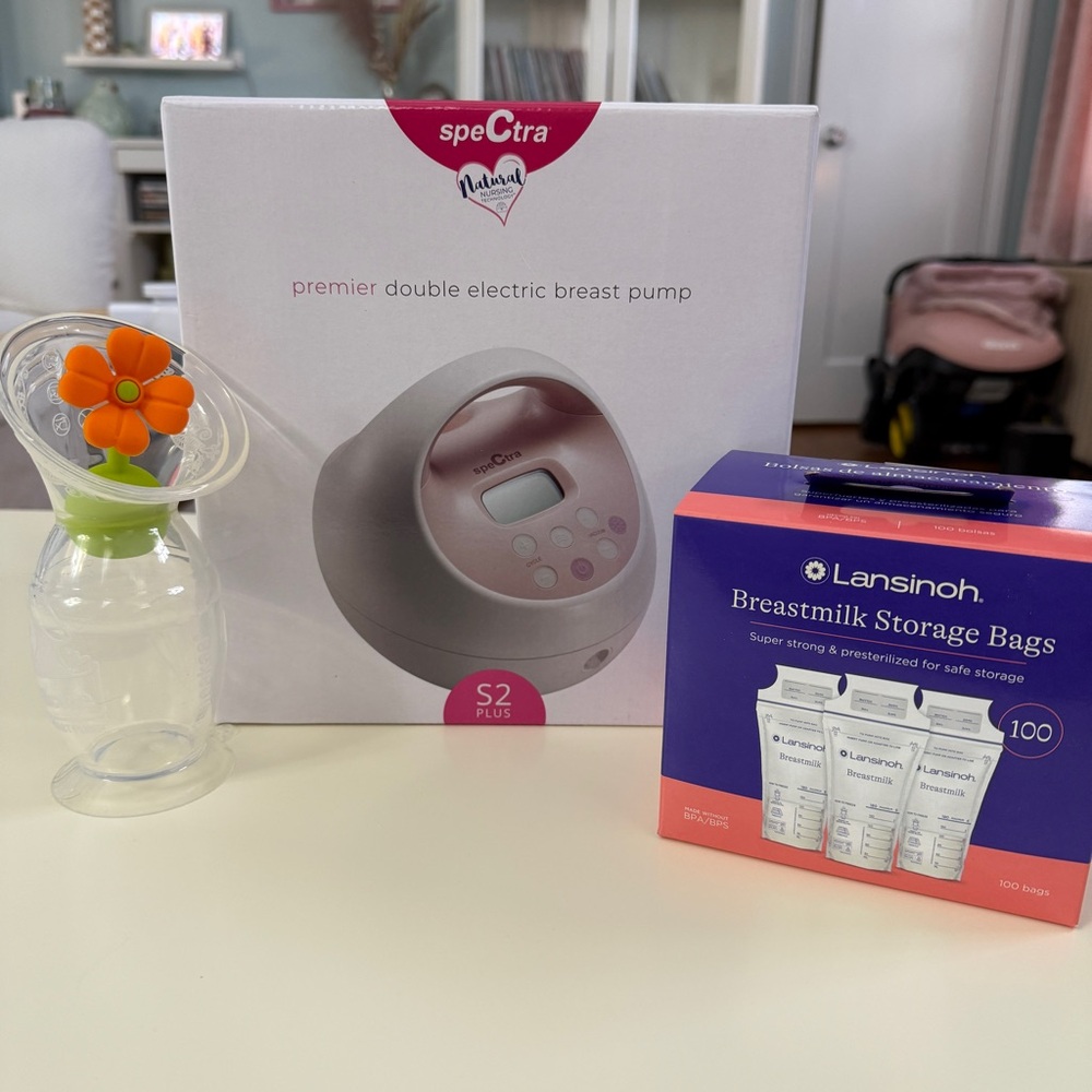 New in Box Spectra S2 Plus Double Electric Breast Pump w/ Storage Bags + Haakaa